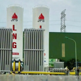 Trạm LNG vệ tinh đặt tại nhà máy khách hàng