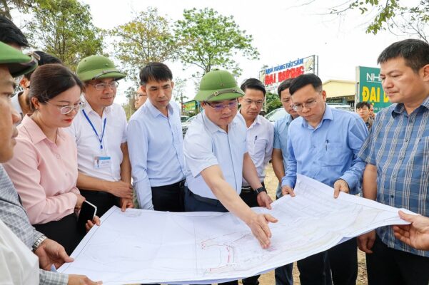 Lãnh đạo tỉnh Nghệ An kiểm tra mặt bằng dự án